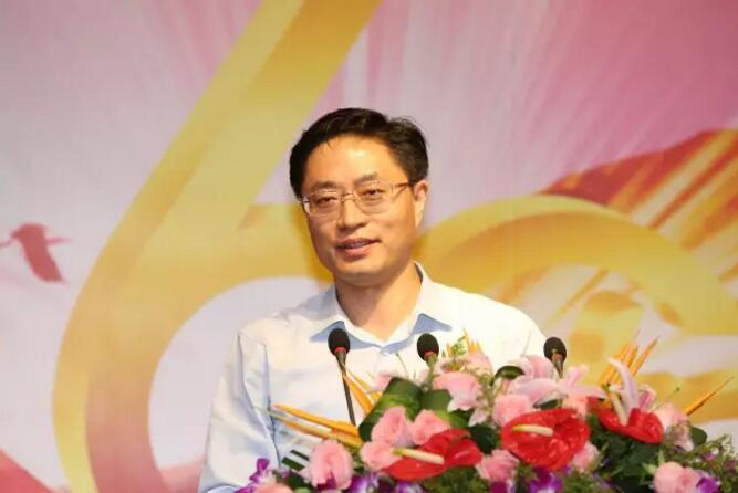 一家大神級的企業(yè)辦了一個低調(diào)的生日宴，速來圍觀！